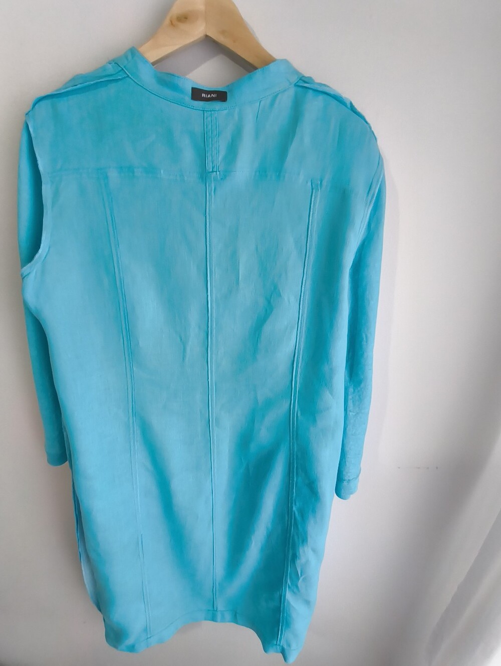RIANI Bright Turquoise V-Neck Tunic with Pockets - Picture 6 of 15